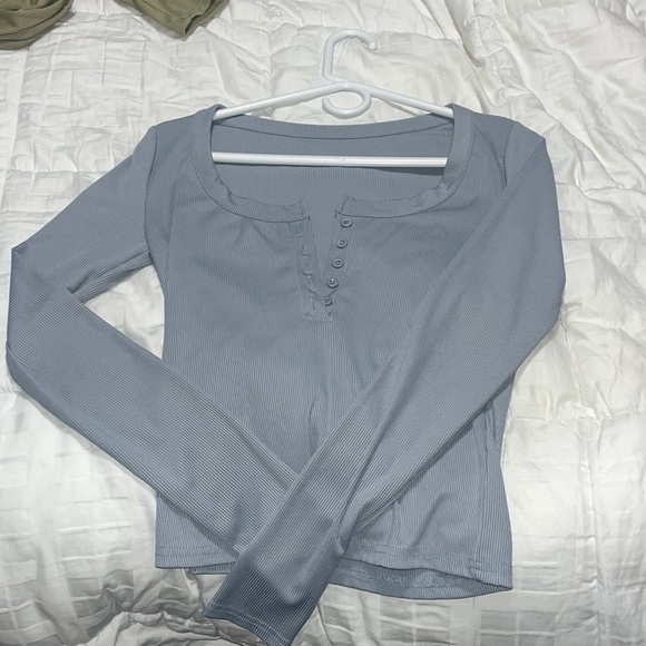 Set of little long sleeve shirts - Picture 2 of 2